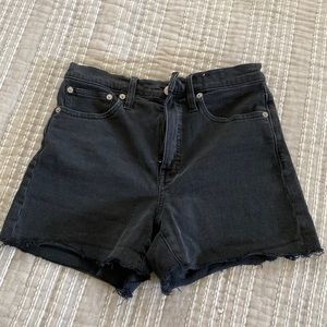 Madewell High Rise denim shorts black Size 26